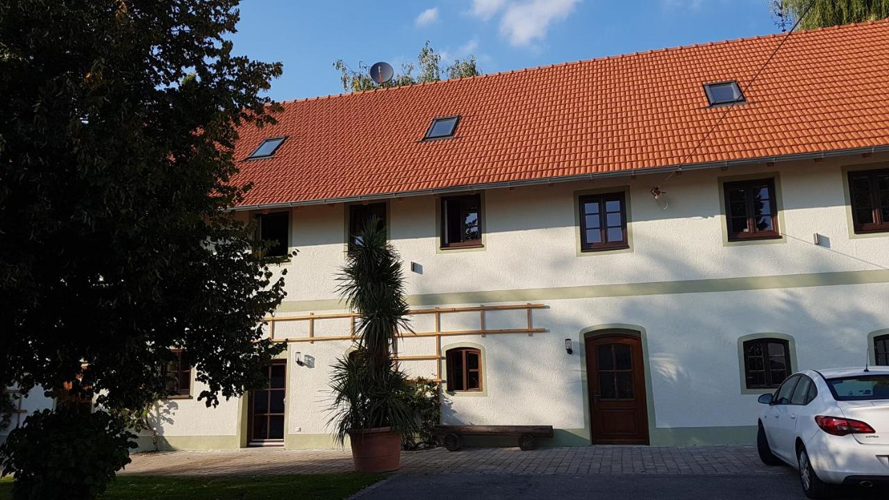 Monteurwohnungen Schmack Hausen  Luaran gambar